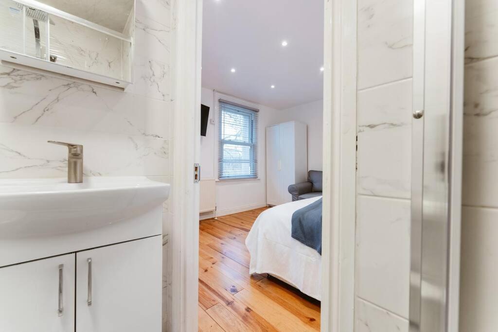 Your Lovely Studio Flat- West3 London Ngoại thất bức ảnh