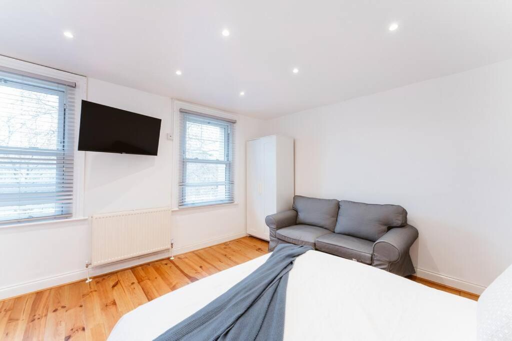 Your Lovely Studio Flat- West3 London Ngoại thất bức ảnh